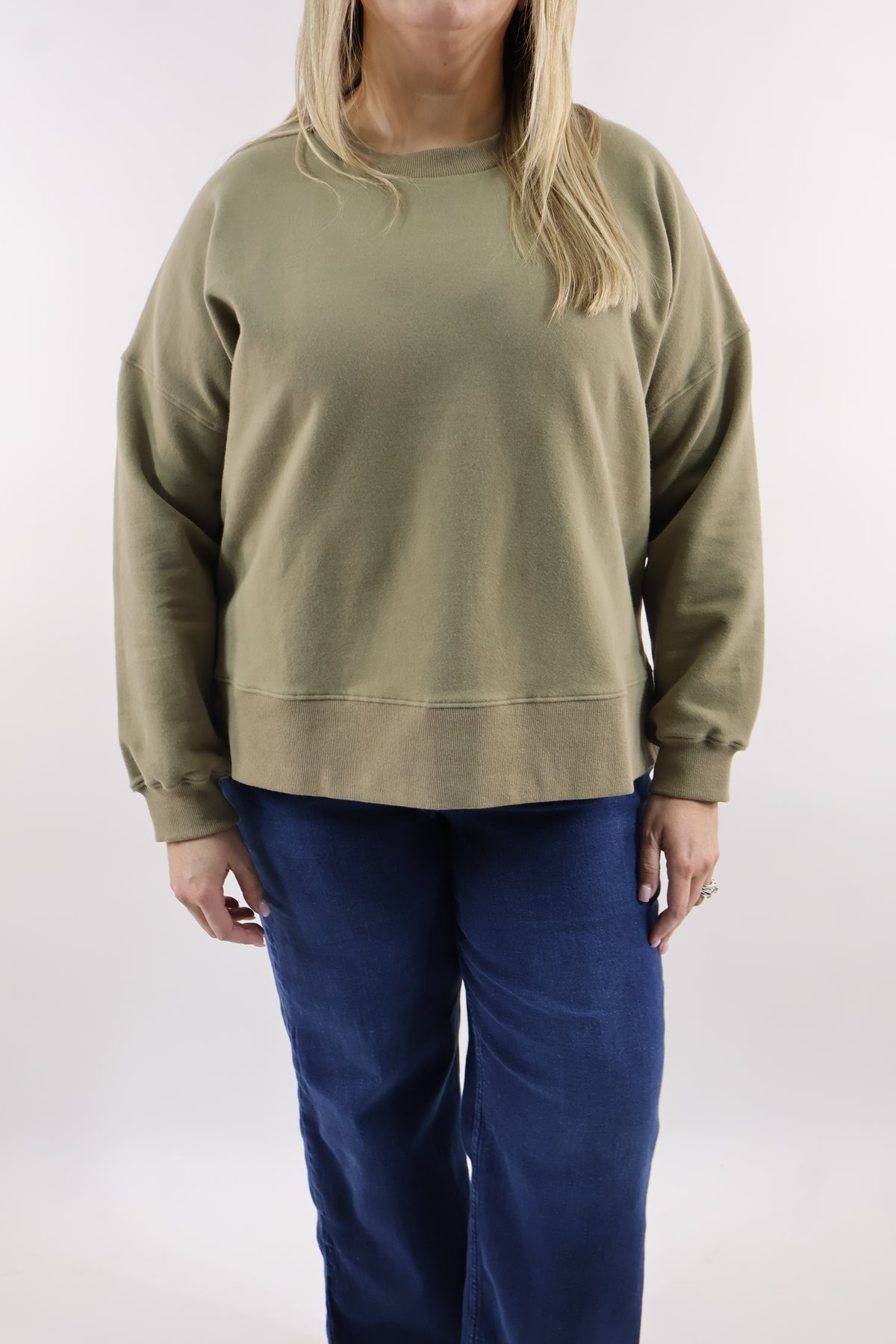 Sweatshirt
