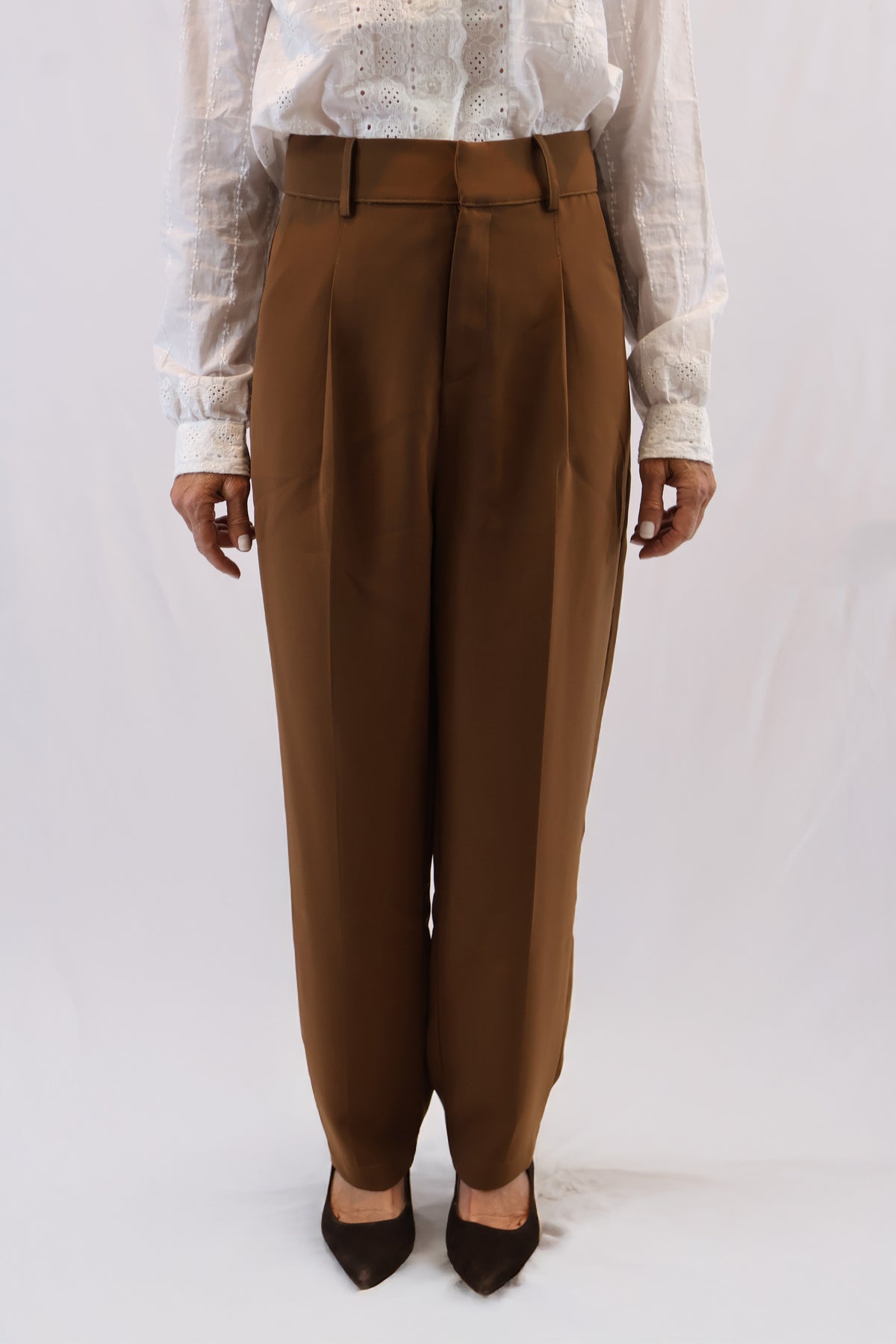 Pleated Slim Cuff Flap Pocket Pant